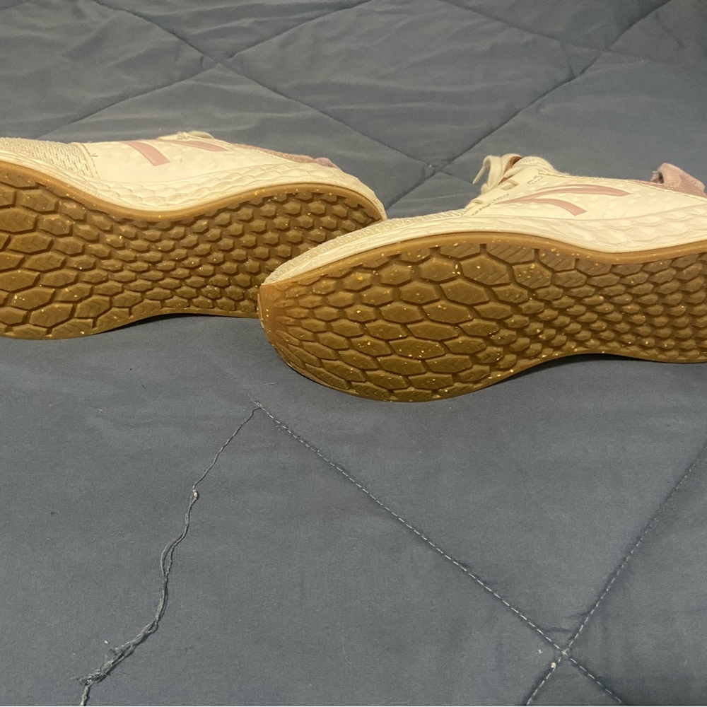 New Balance Women's White and Light Pink Sneakers - Picture 3 of 4